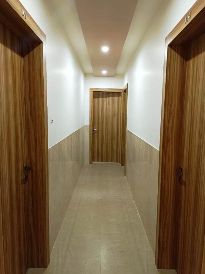 Sai Sagar Lodging & Boarding Ulhāsnagar エクステリア 写真