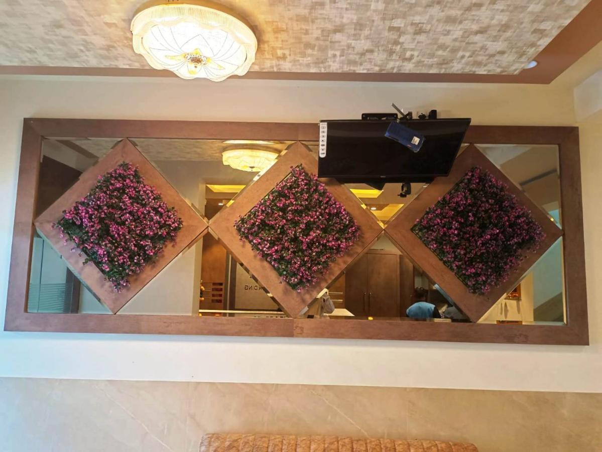 Sai Sagar Lodging & Boarding Ulhāsnagar エクステリア 写真