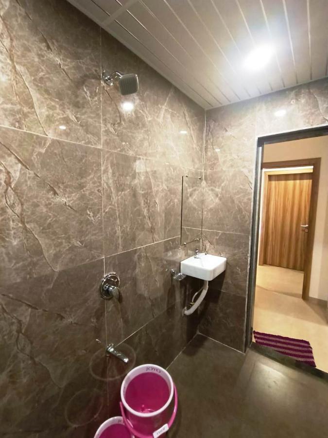 Sai Sagar Lodging & Boarding Ulhāsnagar エクステリア 写真