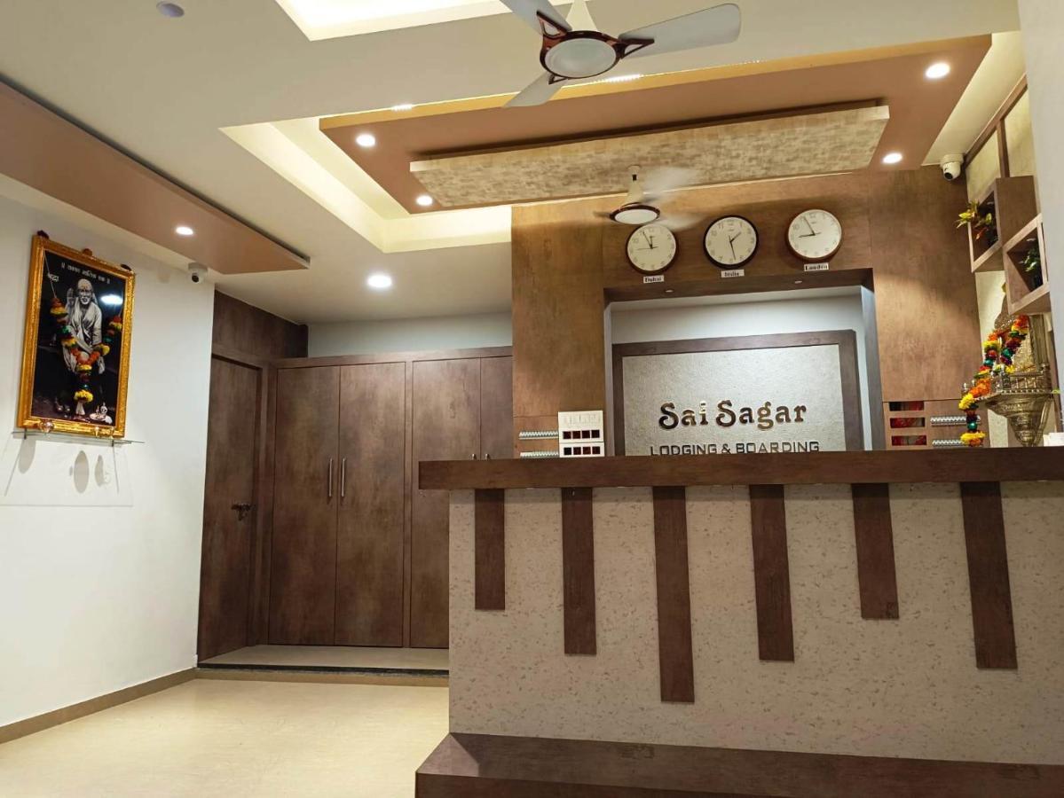 Sai Sagar Lodging & Boarding Ulhāsnagar エクステリア 写真