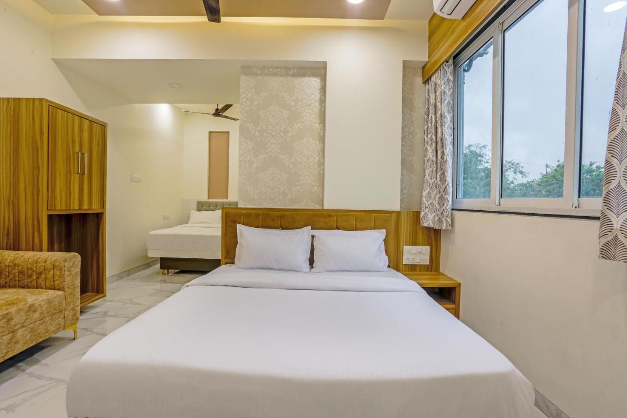 Sai Sagar Lodging & Boarding Ulhāsnagar エクステリア 写真